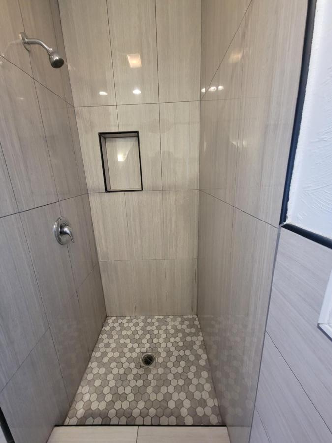 Townhouse Motel Бишоп Экстерьер фото