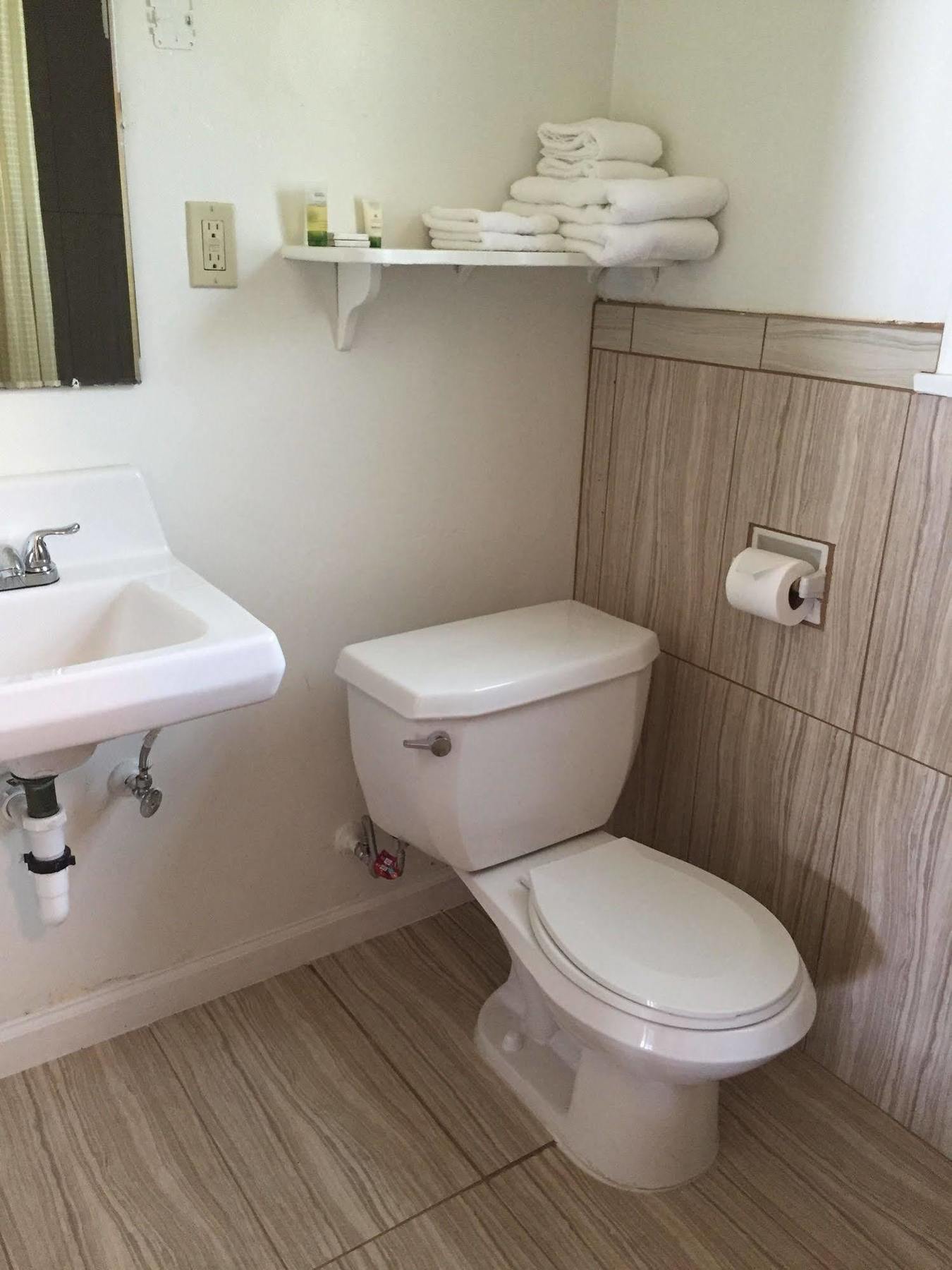 Townhouse Motel Бишоп Экстерьер фото